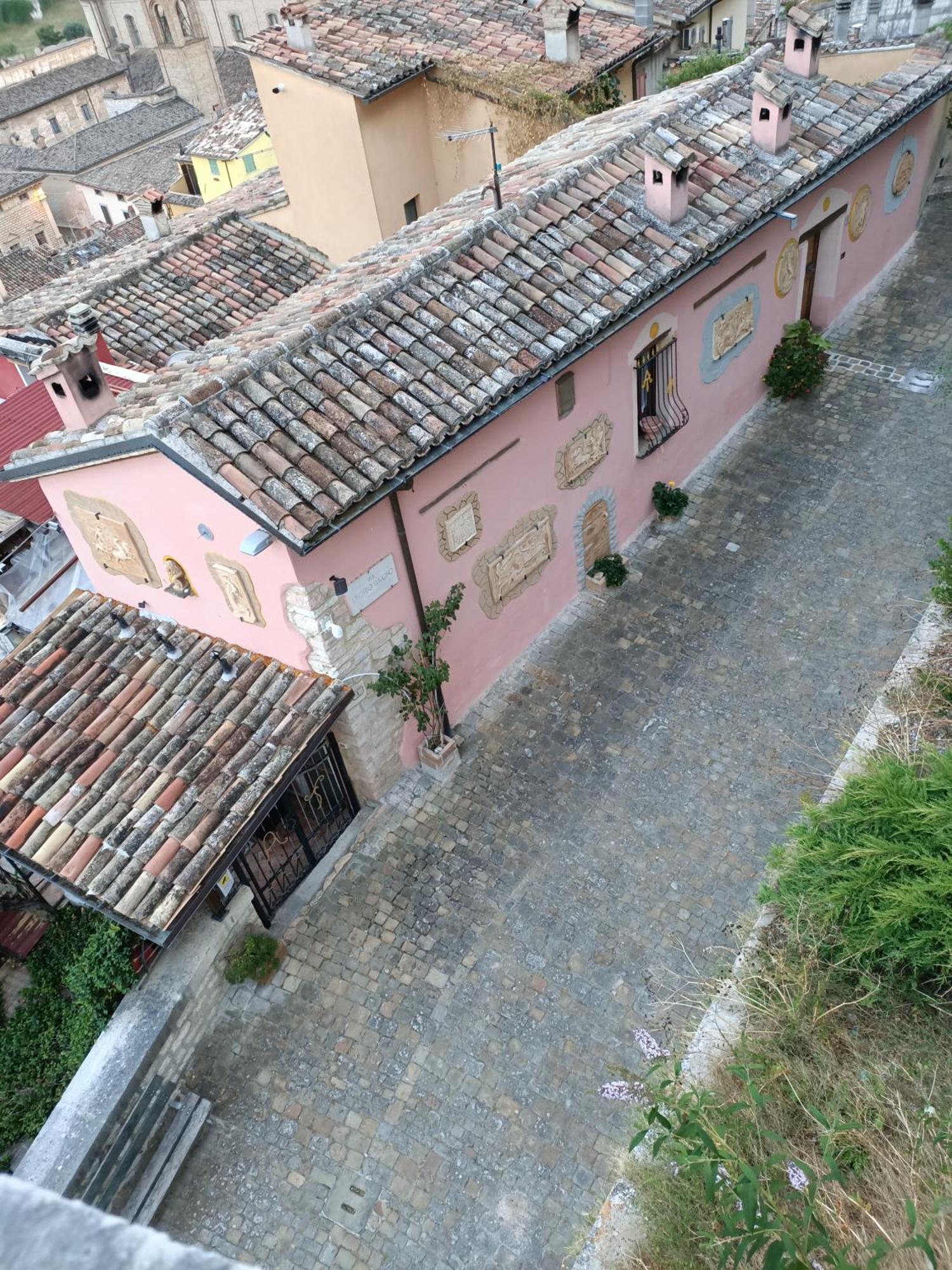 Hotel La Corte Alta à Fossombrone Extérieur photo